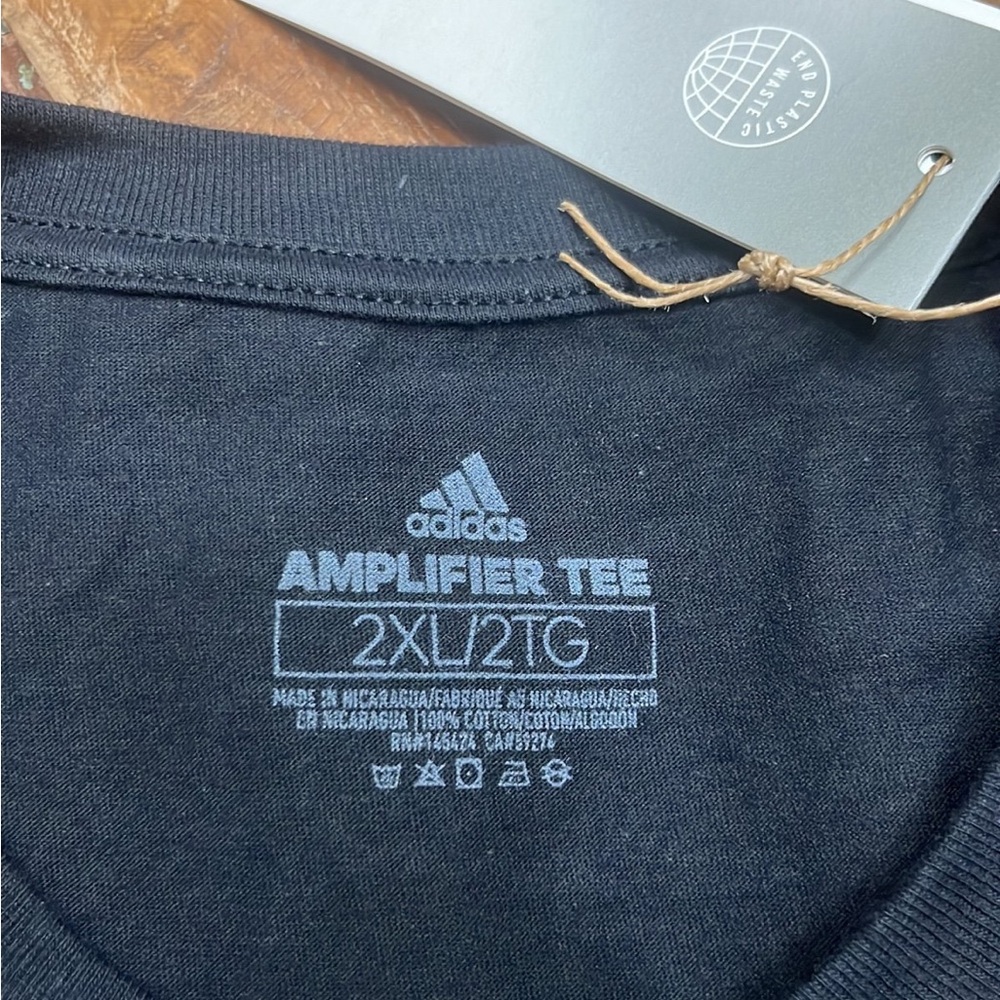 NWT Adidas Men’s Amplifier Tee - Picture 2 of 4